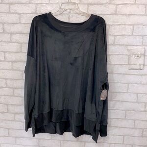 Secret treasures black velour top